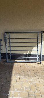 prodám branku, pojízdnou bránu a plotové dílce pozinkované - 4