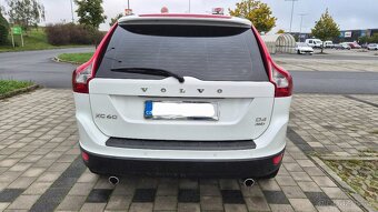 Volvo XC60 2.4D 4x4 BEZ INVESTIC - 4