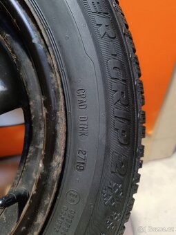 Kola pro Opel Corsa 6x15'' zimní pneu + poklice - 4