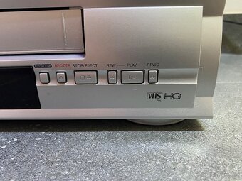 Zánovní videorekordér FUNAI 27D-860 v TOP stavu - 4