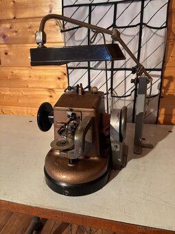 Kožešnický šicí stroj Success - 4