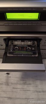 Věž Denon funkční , ale část k menšímu Servisu - 4