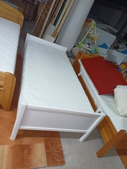 Prodám hezkou postel 90 x 200 zn.PAIDI - 4