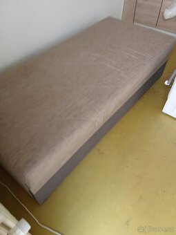 Prodám postel v dobrém stavu - 4