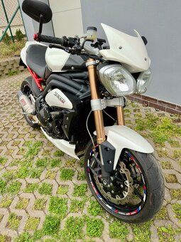 Triumph Speed triple 1050 - 4