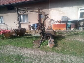Nakladač UNHZ500 - 4