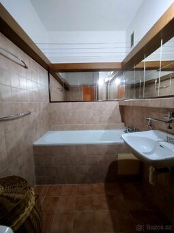 Prodej bytu 3+1 92 m² Dašická, Pardubice - 4