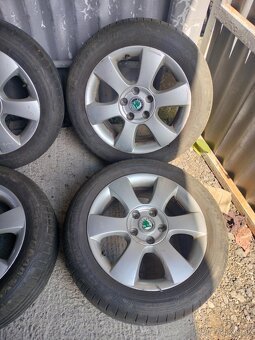 4ks alu disky orig. Škoda 5x112 r16 pneu 205/55 r16 6mm letn - 4