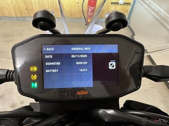 KTM 890 Duke R, TOP STAV, 6 000 km, 1. majitel, DPH - 4