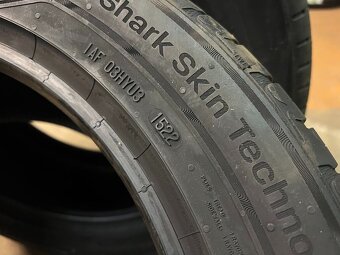 255/45 R18 Uniroyal RainSport 5 - 4