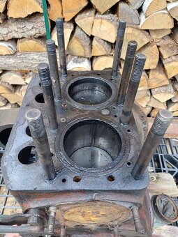 Motor Zetor 25 - 4