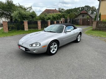 Jaguar XK8 2001 - 4