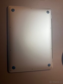 Macbook Air 2020 A2337 růžový (Rose Gold) - 4