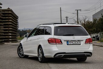Mercedes-Benz E 300 Hybrid AMG Packet, 150 kW - 4