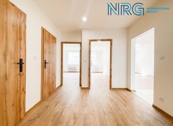 Prodej bytu po rekonstrukci, 3 + kk, 67 m², Praha 8 - Troja - 4