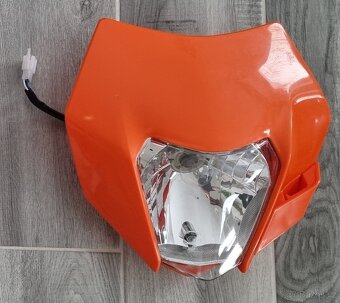 Prodám přední světlo / přední maska ​​- do 2016/od 2017 - 4