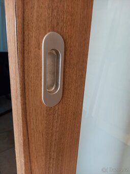 Posuvné prosklené dveře hnědé - použité - 4