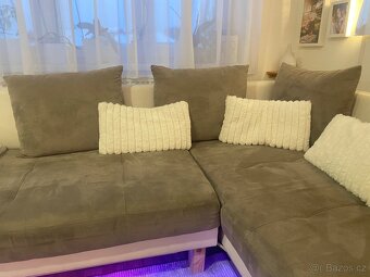 Rohová sedačka 253x205 cm - 4