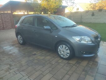 Toyota Auris 2009 D4D 93kw zimní pneu - 4