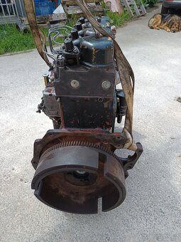 Prodám motor Zetor URI 6901 - 4