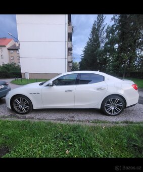 Maserati Gbihli (410 koni) - 4