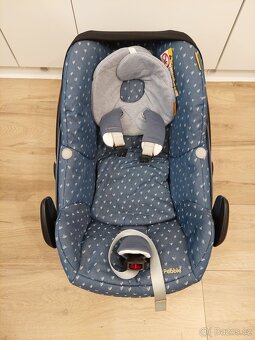 Set Maxi Cosi: 2x autosedačka (0-13 kg a 9-18 kg) + základna - 4