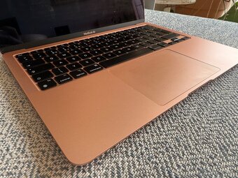 13” MacBook Air M1, 8GB RAM, 256GB SSD (2020) - 4