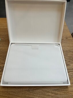 Pouzdro na tablet s klávesnicí Apple Magic Keyboard pro iPad - 4