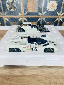 Prodám modely aut v měřítku 1:18 2 - 4