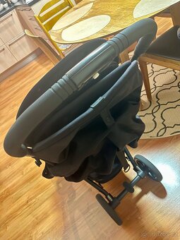 CYBEX Eezy S+2 Black Deep Black 2020 - 4