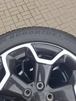 Prodám alu kola Subaru XV s letním pneu - 4