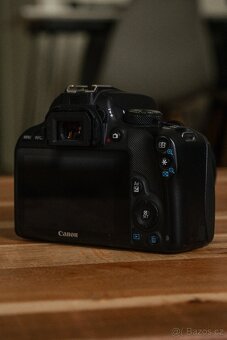 Canon EOS 100D + 18-55mm f/3.5-5.6 - 4