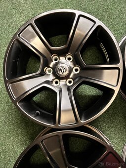 6x139.7 R20 Dodge RAM 1500 - ORIGINÁL Alu - černé - 4