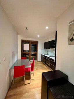 Pronájem bytu 2+1, 75 m² – Praha 8 – Kobylisy - 4