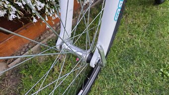 Dětské dívčí horské kolo 26" vel. 17" jako NOVÉ. - 4