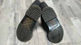 Dámské zimní kozačky orig.Dr.Martens vel.40 - 4