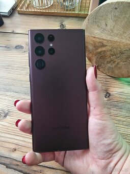Samsung Galaxy S 22 ultra - 4