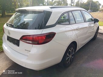 Opel Astra combi 2016 1.0 benzín 100.000 km 1. Majitel - 4