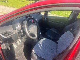 Peugeot 207 1,6 hdi - 4