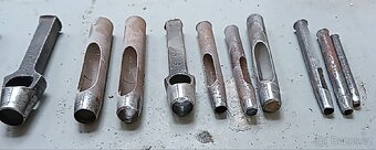 Historické výsečníky na kůži a gumu 5 cm- 1 cm - 4