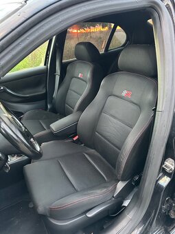 Seat Leon Cupra R - 4