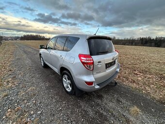 Prodám Toyota RAV4 2.2 D4D 110 KW 4x4 - 4