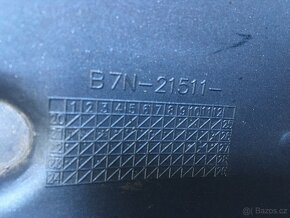 Yamaha MT-09 přední blatník - 4