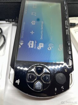 Sony PSP 1001+ Logic3 Sound System Speaker - 4