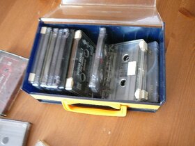 malé kazety a různé CD - 4