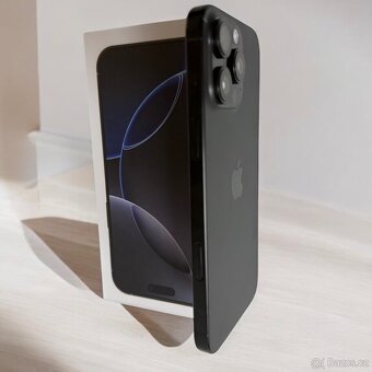 Iphone 16 Pro 256 GB Black totan - 4