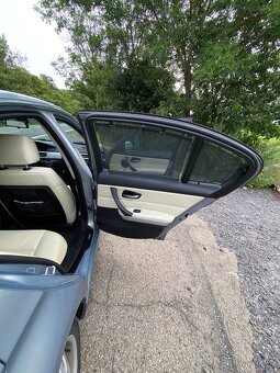 BMW E90 325i - 4