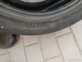 235/45 R17 - 4