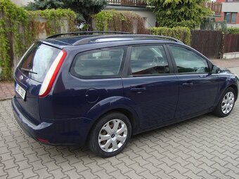 Ford Focus Combi 1.6i 16V 74kw/2011/ČR/klima - 4