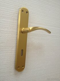 Dveřní klika / kování, zlatá mat, rozteč 72mm /22ks - 4